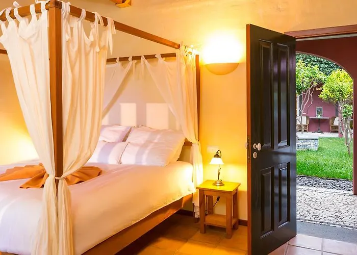 Otel Atrio Estreito Da Calheta