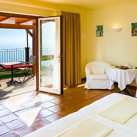 Hotel Atrio 4*